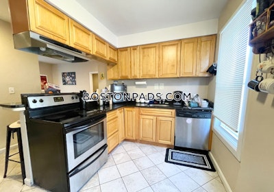 Dorchester 4 Bed, 1 Bath Unit Boston - $3,800