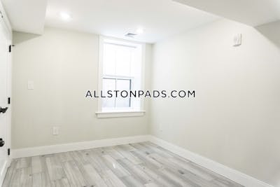Allston 3 Bed 2.5 Bath BOSTON Boston - $5,425 No Fee