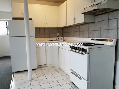 Mission Hill Studio 1 Bath Boston - $2,000 No Fee