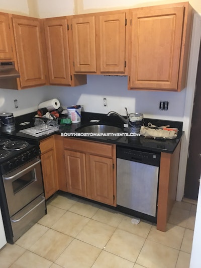 South Boston Spacious Studio on Dorchester St in South Boston Available Sept.1! Boston - $2,150