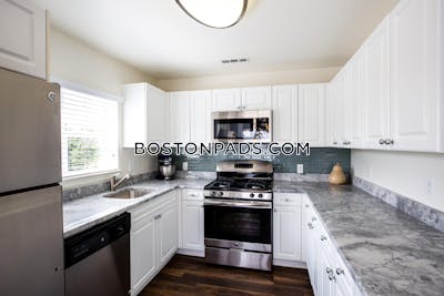 Saugus Apartment for rent 2 Bedrooms 2 Baths - $2,999 75% Fee