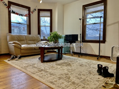 Jamaica Plain 3 Beds 1 Bath Boston - $3,900
