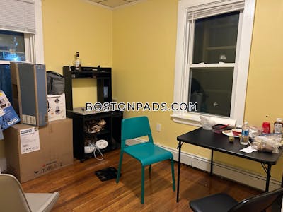 Waltham Apartment for rent 5 Bedrooms 2 Baths - $4,000