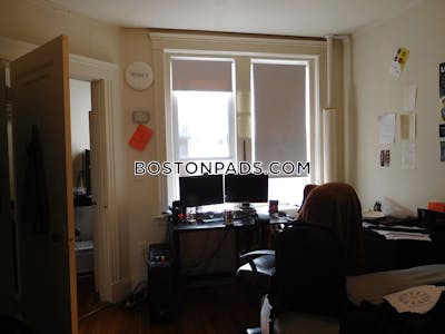 Fenway/kenmore Apartment for rent 1 Bedroom 1 Bath Boston - $3,125 No Fee