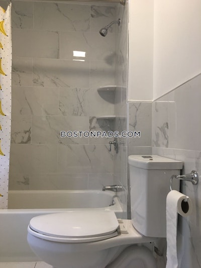 West Roxbury Apartment for rent 3 Bedrooms 1.5 Baths Boston - $3,300