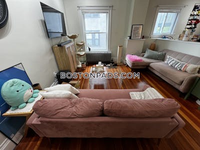 Somerville 3 Bed 1 Bath SOMERVILLE  Winter Hill - $3,600