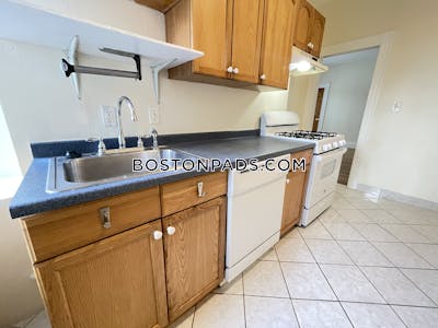 Somerville Apartment for rent 3 Bedrooms 1 Bath  Dali/ Inman Squares - $3,300