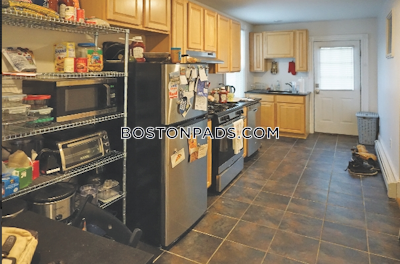 Somerville Apartment for rent 2 Bedrooms 1 Bath  Porter Square - $3,500