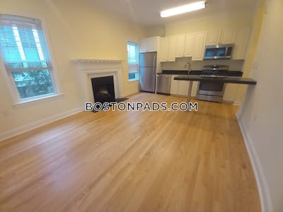 Cambridge Apartment for rent 3 Bedrooms 1 Bath Harvard Square - $4,655 No Fee