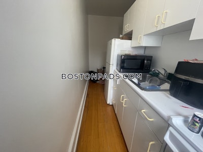 Brookline Apartment for rent 1 Bedroom 1 Bath  Washington Square - $2,710 No Fee