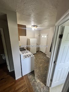 Quincy 3 Beds 1 Bath  Quincy Center - $3,400