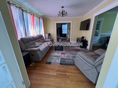 West Roxbury Apartment for rent 3 Bedrooms 1 Bath Boston - $3,300