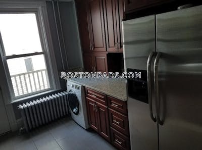 Brookline 3 bedroom 1 baths in BROOKLINE- COOLIDGE CORNER Coolidge Corner - $3,500 50% Fee