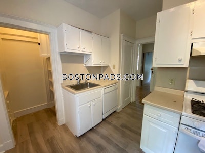 Brookline Apartment for rent 3 Bedrooms 1 Bath  Coolidge Corner - $4,100 No Fee