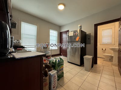Dorchester Apartment for rent 3 Bedrooms 1.5 Baths Boston - $3,300