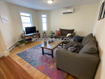 Somerville 3.5 Beds 1 Bath  Winter Hill - $3,300