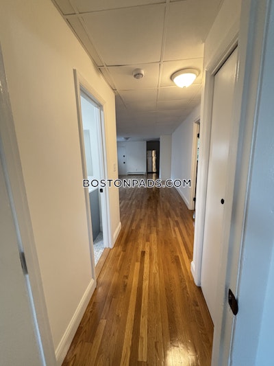 Everett 1.5 bedroom 1 baths in EVERETT - $2,250 No Fee