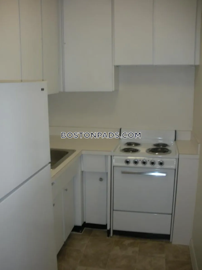 Allston/brighton Border Studio 1 Bath Boston - $2,100