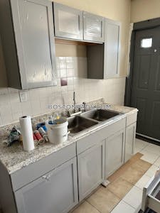 Allston Apartment for rent 4 Bedrooms 1 Bath Boston - $3,749